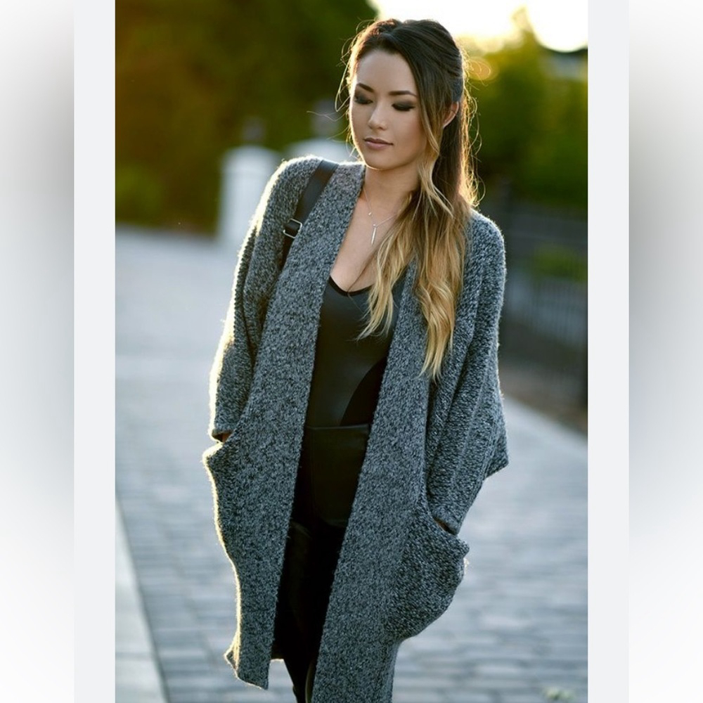 Babaton Aritzia XXS/XS Italian Mohair Alpaca Wool Javier Cocoon Cardigan Sweater